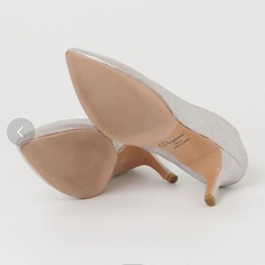 パンプス　シルバーの画像