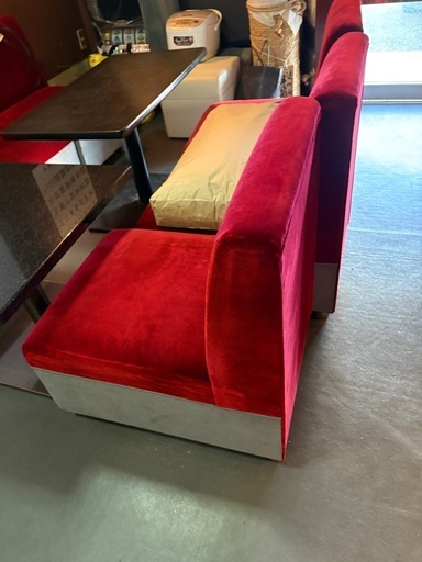 店舗用ソファー9個　　赤