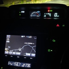 プリウスαジーズの画像