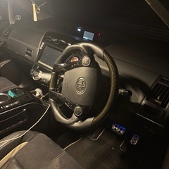 プリウスαジーズの画像