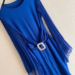 パーティー 結婚式 ドレスの画像