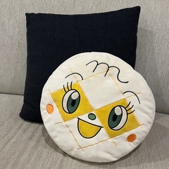 ⭐️アンパンマン　リバーシブルクッションの画像