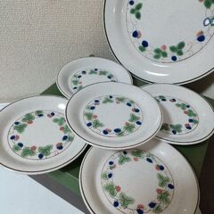 未使用　たち吉アダム&イブ野いちご柄 大サイズ1枚25㎝ 銘々皿5枚15㎝の画像