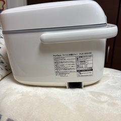 炊飯器の画像