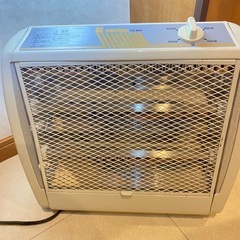 遠赤外線ヒーター ストーブの画像