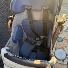 子供乗せ電動アシスト自転車 チャイルドシート付き　3人乗りの画像