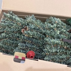 niko and クリスマスツリーの画像