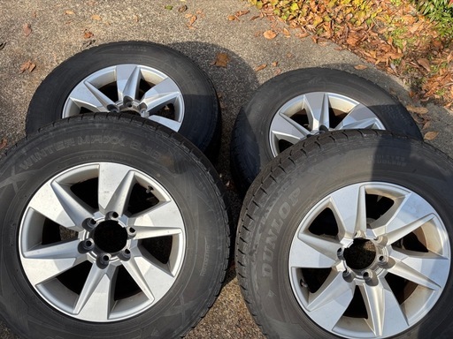 タイヤ　プラド　純正ホイール