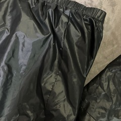 adidas 防水ジャージ Vネック 黒の画像