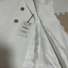 【ZARA☆タグ付き新品】レディースジャケットSサイズの画像