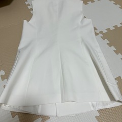 【ZARA☆タグ付き新品】レディースジャケットSサイズの画像