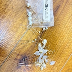 同窓会 髪飾り･ボアジャケットの画像