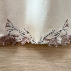 ◆1,000円◆ファー付きシャツ（ファーは取り外し可能）◆白◆Mサイズ◆美品◆①の画像