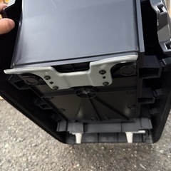 ヴェルファイア20系　コンソールboxの画像