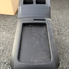 ヴェルファイア20系　コンソールboxの画像