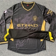 激安！サッカーユニフォーム！格好いいマンチェスターシティ黒色・サイズ選び・上下セット・ネームなし の画像