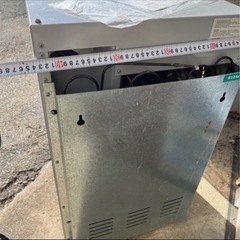 レッドブル小型冷蔵庫鍵付きの画像