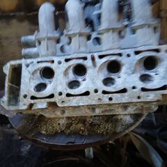 オールドBMW-320i-エンジン用シリンダーヘツトリサイクル部品の画像