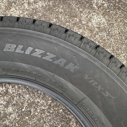 スタッドレス 175/70 R14ブリヂストン プリザック VRX3 　