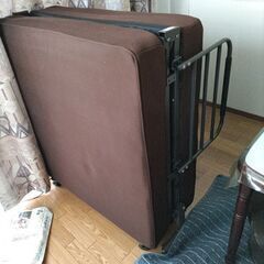 リクライニングベッドの画像