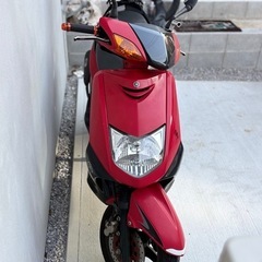 シグナス125cc 小型バイクの画像