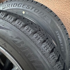 トヨタアクア用 BRIDGESTONE ブリザック  vrx2 155/65r14 4本セットホイル付き の画像