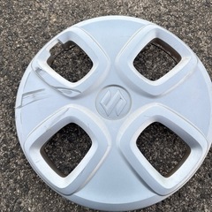 スズキ14インチホイルキャップの画像