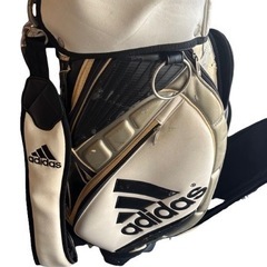 adidas ゴルフバッグの画像