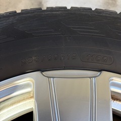 ランドクルーザー　285/60R18 ランクル　スタッドレスタイヤ　ホイール　4本セット　中古　の画像