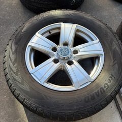 ランドクルーザー　285/60R18 ランクル　スタッドレスタイヤ　ホイール　4本セット　中古　の画像