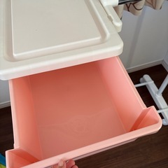 ハンガーラック付き収納ケース 4段
の画像