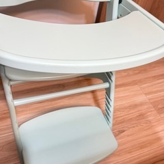 超美品‼️大和屋 アッフル ハーブグリーン A03 赤ちゃんから大人まで使えるベビーチェアの画像