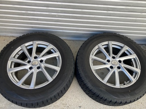 225/65R17  トヨタハリヤーアルミ付きスタッドレスタイヤ