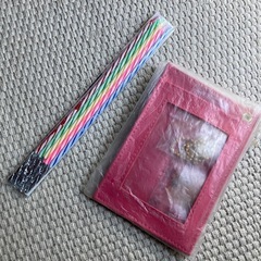 カードホルダーとキャンドルの画像