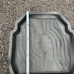 車 フロアマットの画像