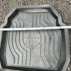 車 フロアマットの画像