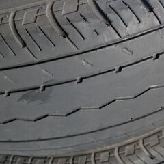 ハイエース２００系　タイヤ　２本　鉄ホイール付きの画像