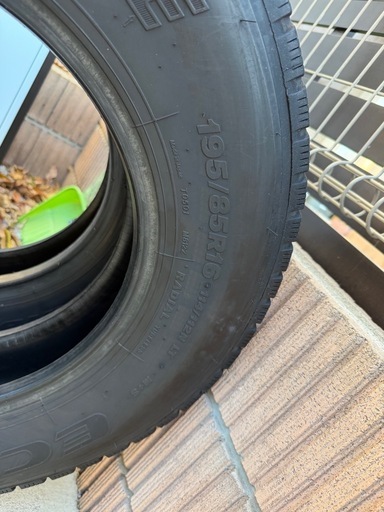 2022年製＠ 195/85R16 114/112 BS ECOPIA M812 2本