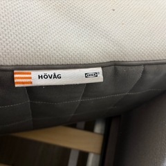 IKEAベッドフレームとマットレスの画像