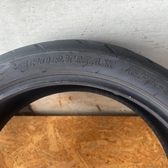 バイクタイヤの画像