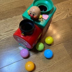 アンパンマン ボールがとびだす！ はしるよポンポンSLマンの画像