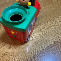 アンパンマン ボールがとびだす！ はしるよポンポンSLマンの画像