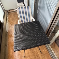 屋外　ベランダ用　テーブルとチェアのセットの画像