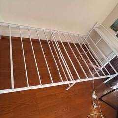 ベットフレームの画像