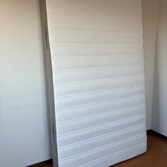 IKEA  セミダブルマットレス　美品
の画像
