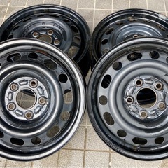 マツダ純正ホイール 15×6J.PCD114.3.ハブ径67.5穴 キャップ付の画像