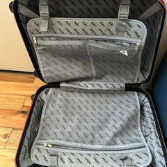 スーツケースの画像