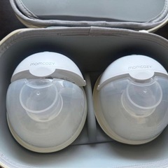 MOMCOZY M5ハンズフリー電動搾乳機 両胸用 の画像