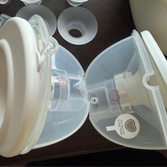 MOMCOZY M5ハンズフリー電動搾乳機 両胸用 の画像