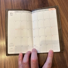 ANAのカレンダー、手帳、ペンセットです。 ANAのプレミアムメンバー用ステーショナリーの画像